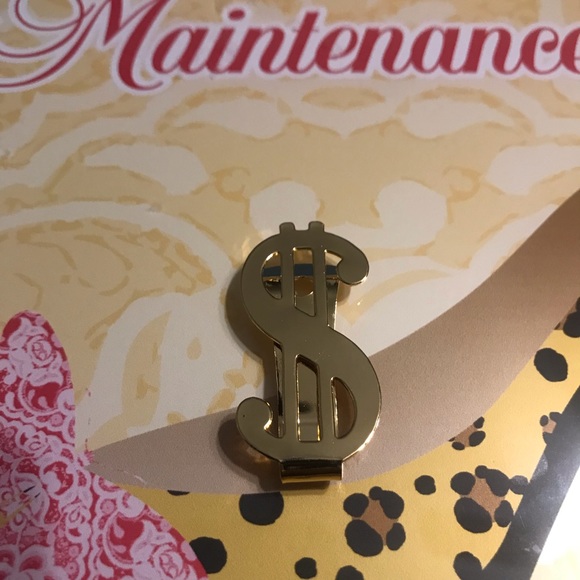 Vintage New Old Stock Gold Tone Metal Dollar Sign Shape Money Clip - Picture 1 of 16
